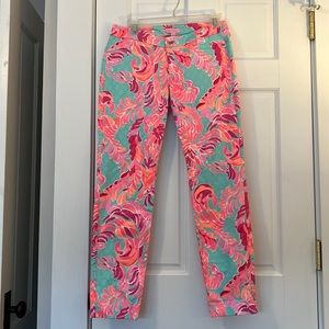 Lilly Pulitzer - Size 6 - Printed Pants